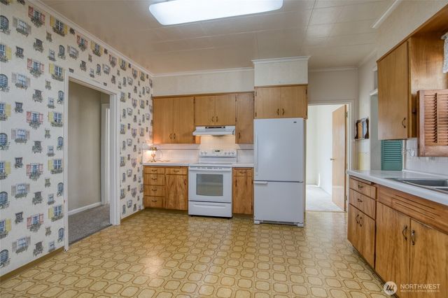 1106 W Wishkah Street, Aberdeen, WA 98520