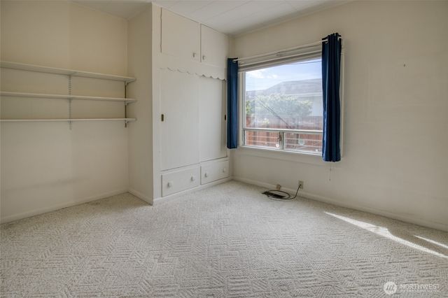 1106 W Wishkah Street, Aberdeen, WA 98520