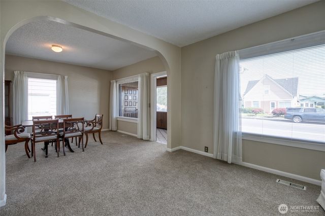 1106 W Wishkah Street, Aberdeen, WA 98520