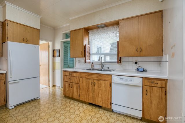 1106 W Wishkah Street, Aberdeen, WA 98520