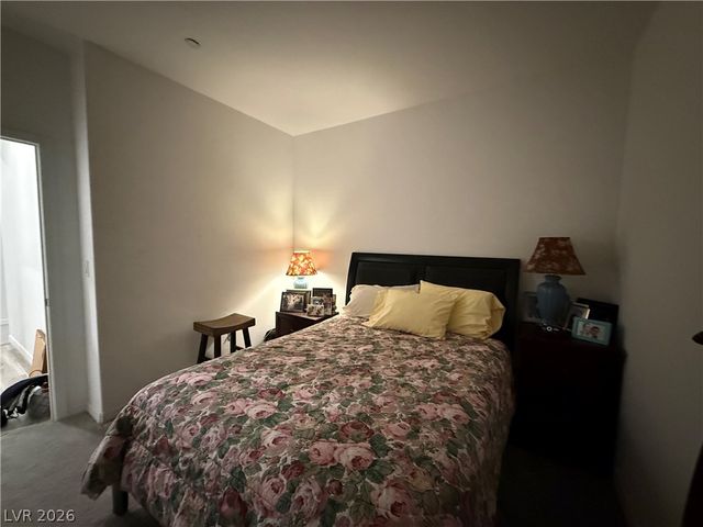 9585 Sard Lane, Las Vegas, NV 89143