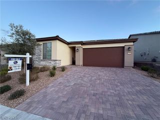 9585 Sard Lane, Las Vegas, NV 89143