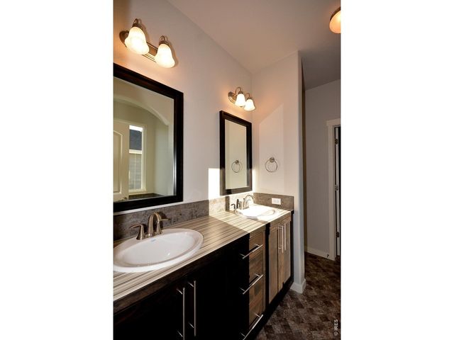 1145 Bitterroot Ct, Johnstown, CO 80534