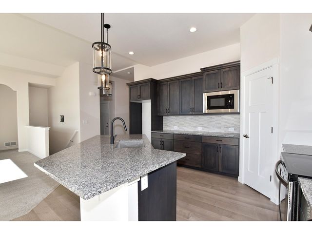 1145 Bitterroot Ct, Johnstown, CO 80534