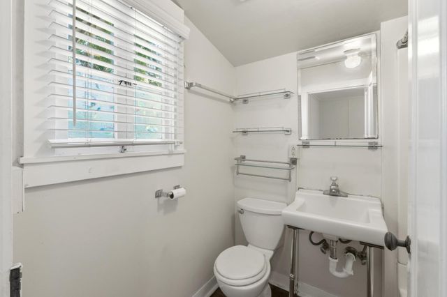 215 6th Street, Pacific Grove, CA 93950