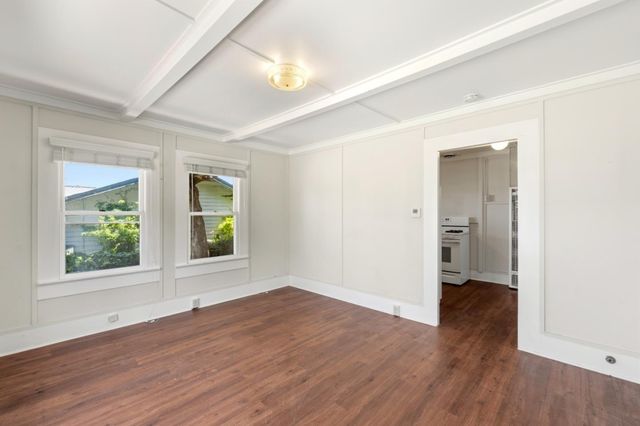215 6th Street, Pacific Grove, CA 93950