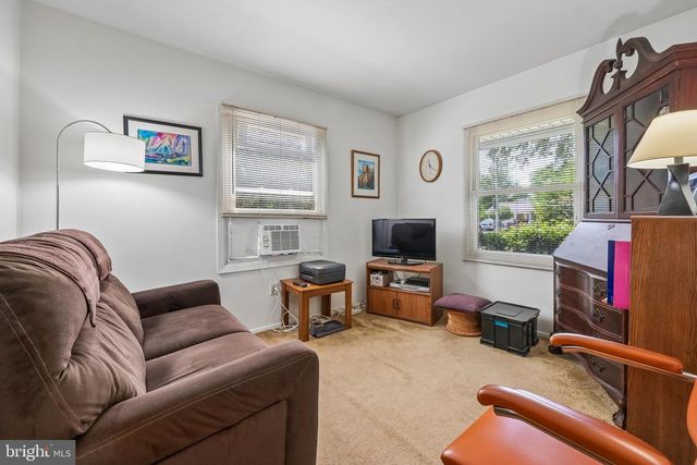 57 POND LN, Willingboro, NJ 08046