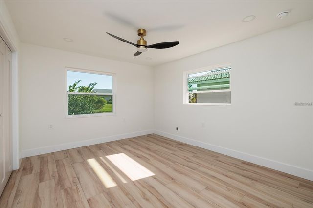 1985 MICHIGAN AVENUE NE, St Petersburg, FL 33703
