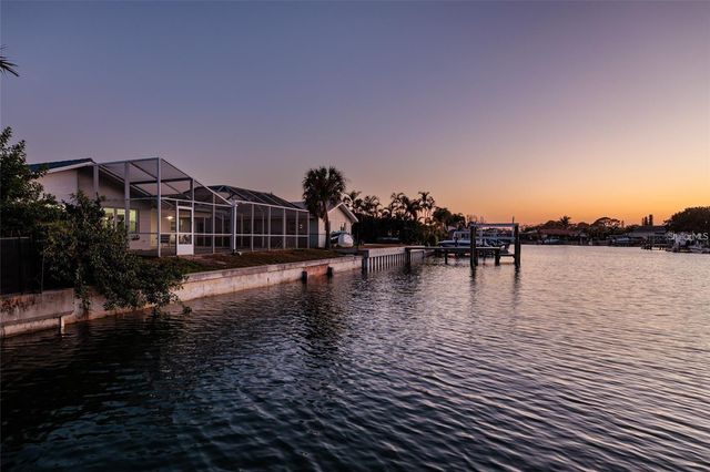 1985 MICHIGAN AVENUE NE, St Petersburg, FL 33703