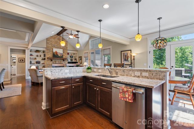 43 Orvis Stone Circle, Biltmore Lake, NC 28715