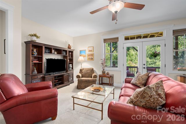 43 Orvis Stone Circle, Biltmore Lake, NC 28715