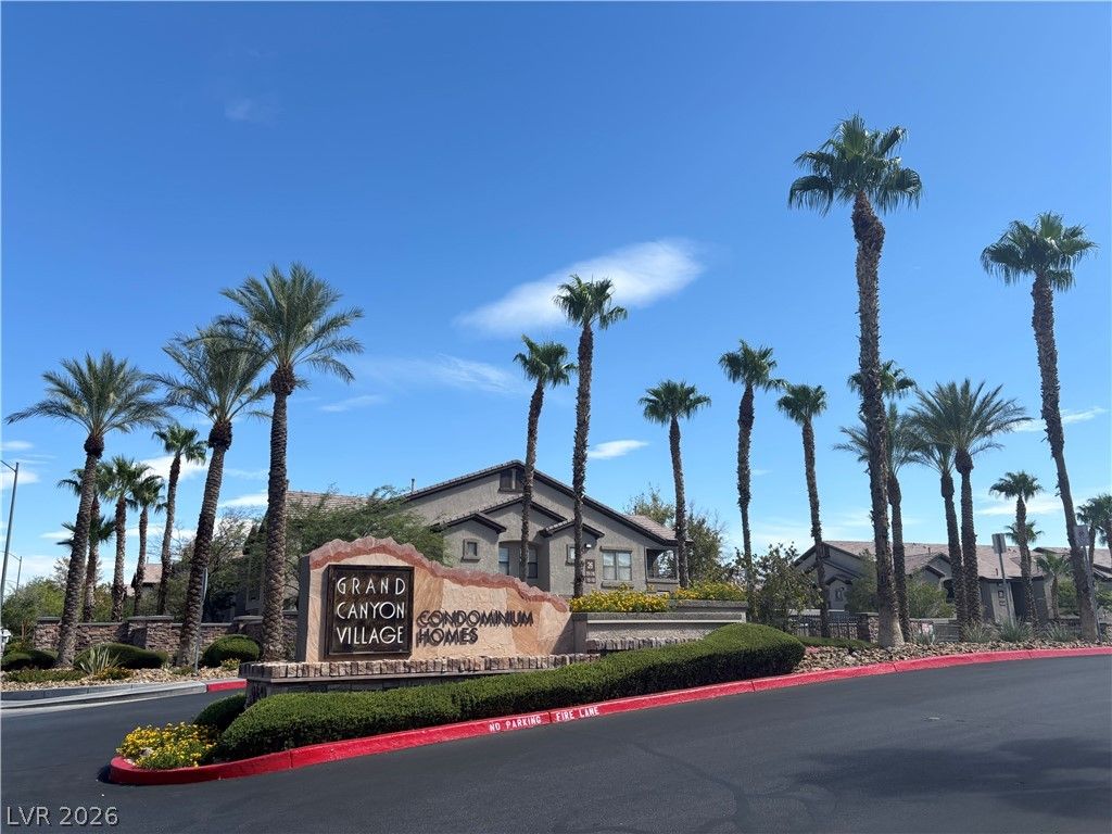 8250 North Grand Canyon Drive 2003, Las Vegas, NV 89166 — exterior