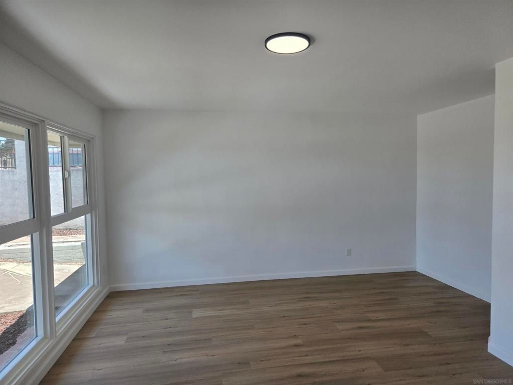 Image 3 of property listing at 3133 54th St, San Diego, CA 92105