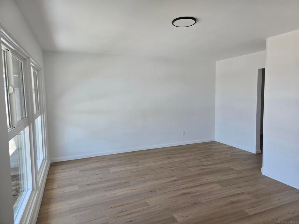 Image 4 of property listing at 3133 54th St, San Diego, CA 92105