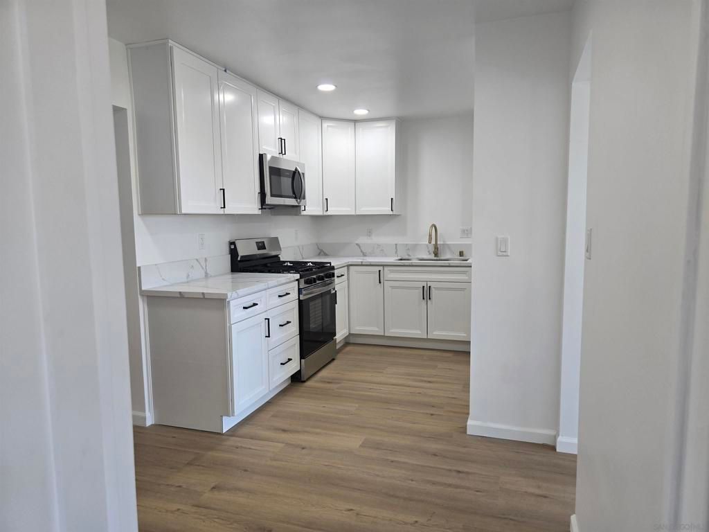 Image 8 of property listing at 3133 54th St, San Diego, CA 92105