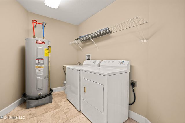 1899 Beach Boulevard, 501, Biloxi, MS 39531