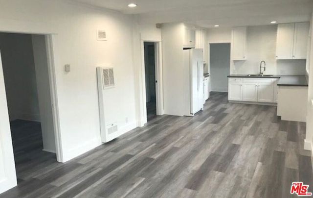 2440 Chelsea Place, Santa Monica, CA 90404