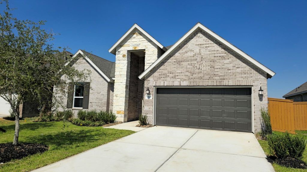 17867 Aile Pierre Pass, Conroe, TX 77302