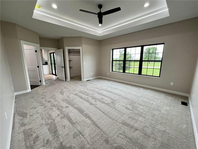 25584 Magnolia Circle, Maryville, MO 64468