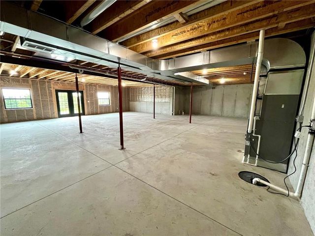 25584 Magnolia Circle, Maryville, MO 64468