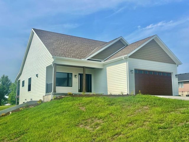 25584 Magnolia Circle, Maryville, MO 64468