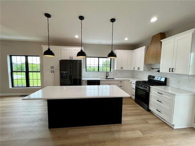 25584 Magnolia Circle, Maryville, MO 64468