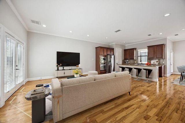 6021 Hamman Street, Houston, TX 77007