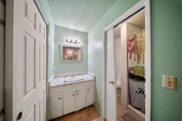 3140 Kellogg Ave, Turlock, CA 95382