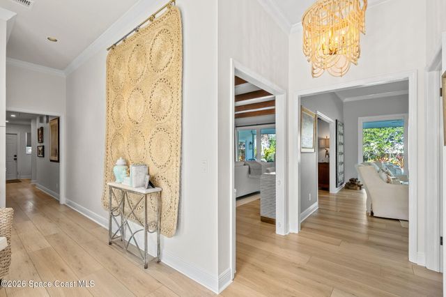 656 Franklyn Avenue, Indialantic, FL 32903