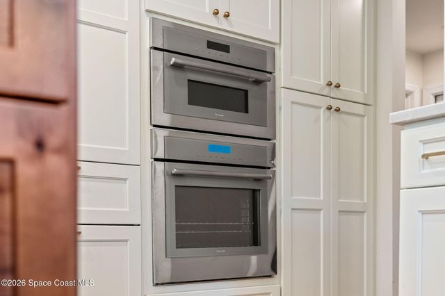 656 Franklyn Avenue, Indialantic, FL 32903