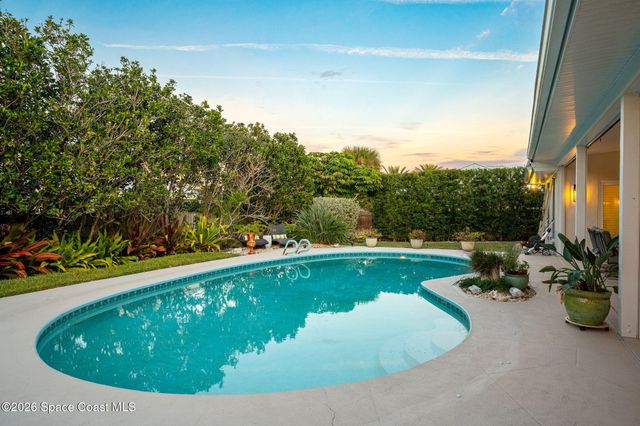 656 Franklyn Avenue, Indialantic, FL 32903