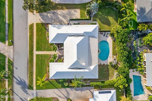 656 Franklyn Avenue, Indialantic, FL 32903