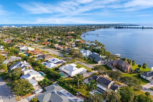 656 Franklyn Avenue, Indialantic, FL 32903