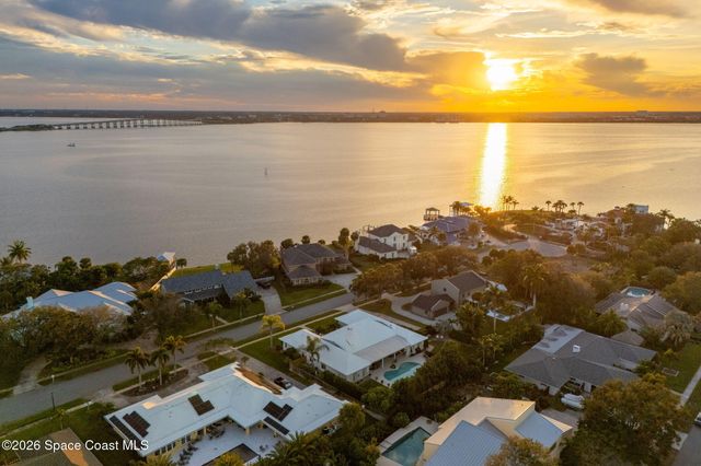 656 Franklyn Avenue, Indialantic, FL 32903