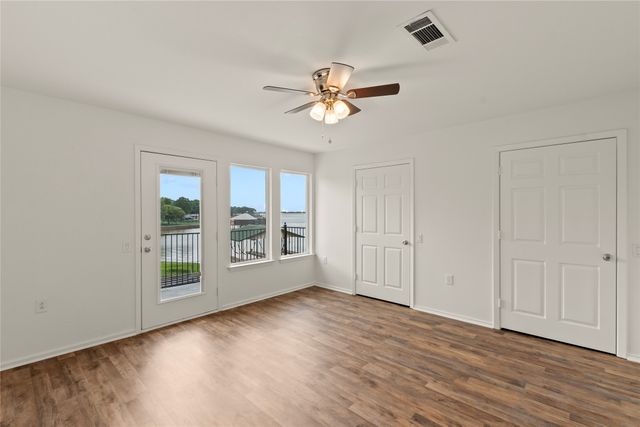 142 Deer Island Road, Mabank, TX 75156