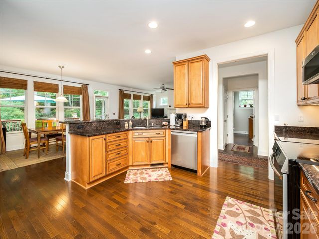 541 Welsh Partridge Circle, Biltmore Lake, NC 28715