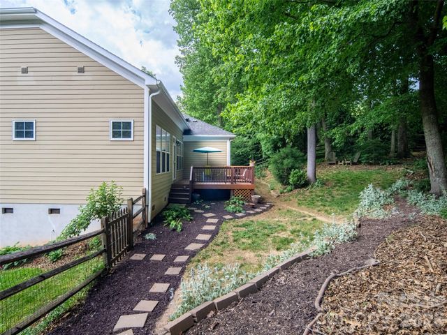 541 Welsh Partridge Circle, Biltmore Lake, NC 28715