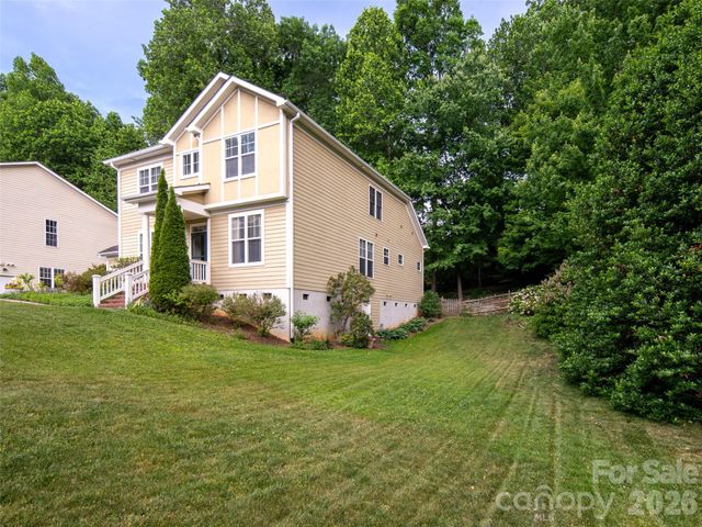 541 Welsh Partridge Circle, Biltmore Lake, NC 28715