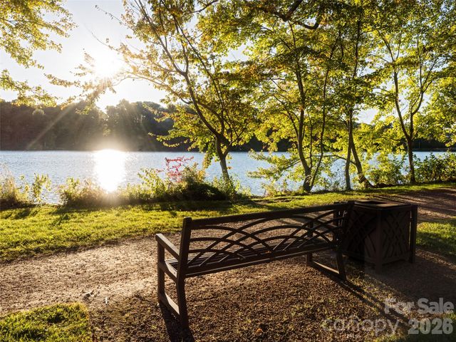 541 Welsh Partridge Circle, Biltmore Lake, NC 28715