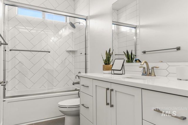 1279 W Ultar, Nampa, ID 83686