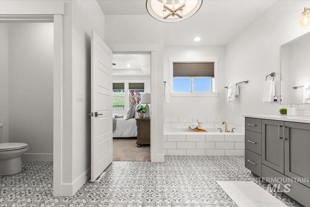 1279 W Ultar, Nampa, ID 83686