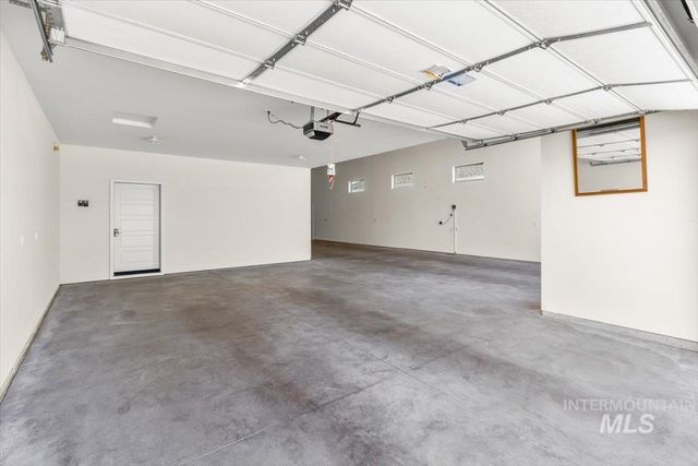 1279 W Ultar, Nampa, ID 83686
