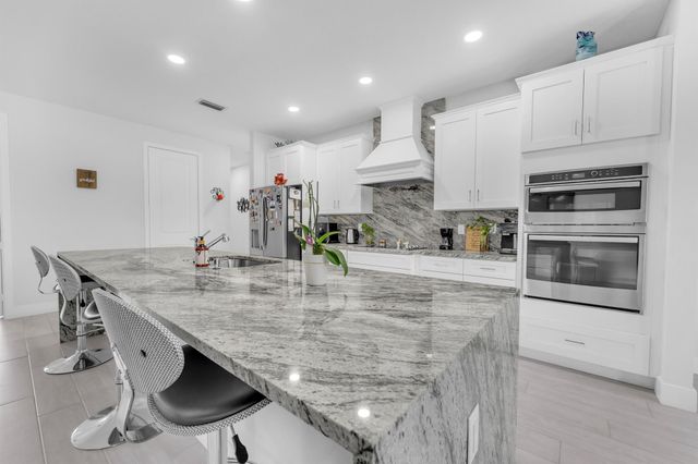 15435 Northlake Boulevard, The Acreage, FL 33412