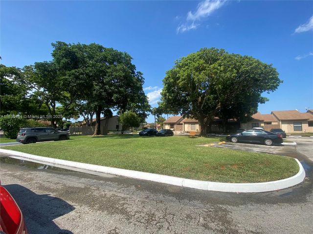 2031 SW 81st Way, Davie, FL 33324