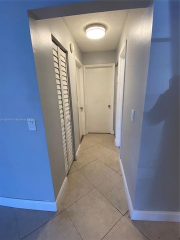 2031 SW 81st Way, Davie, FL 33324