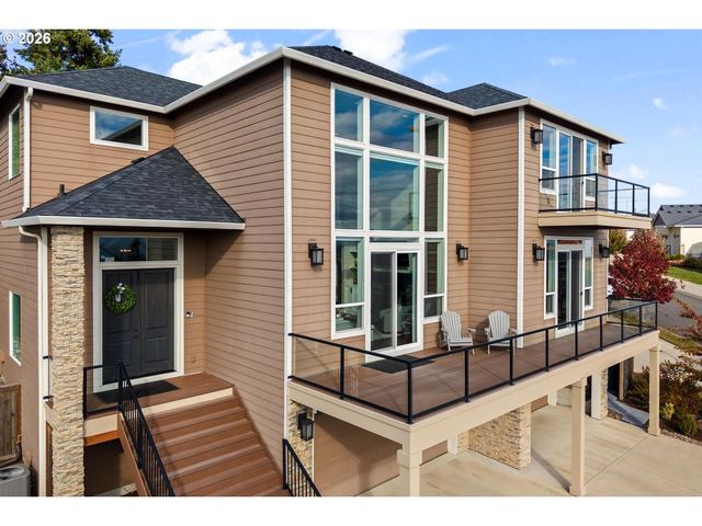 14341 Se LYON St, Happy Valley, OR 97086