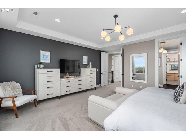 14341 Se LYON St, Happy Valley, OR 97086