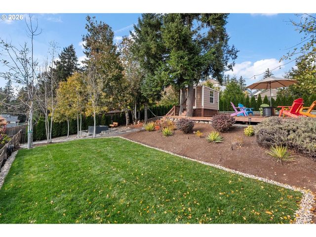 14341 Se LYON St, Happy Valley, OR 97086