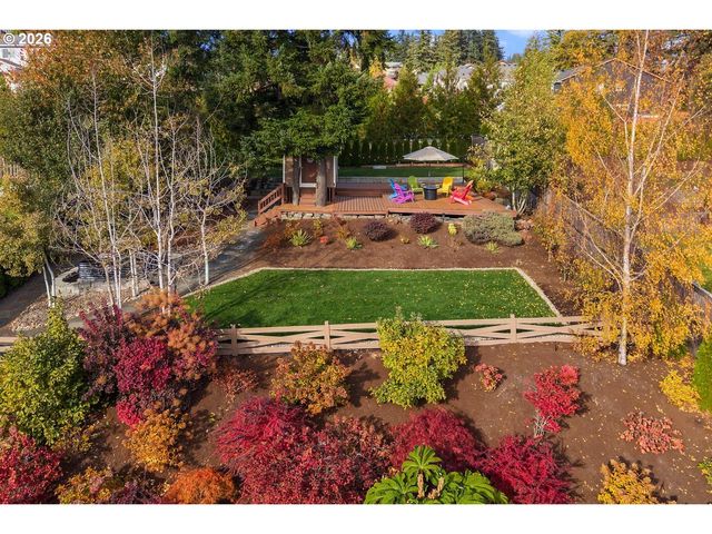 14341 Se LYON St, Happy Valley, OR 97086