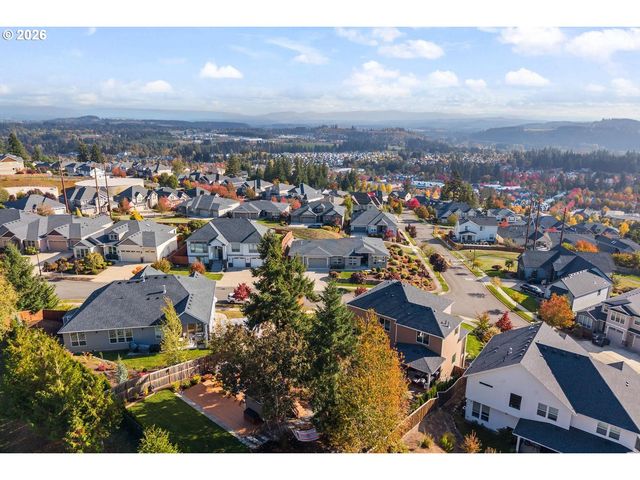 14341 Se LYON St, Happy Valley, OR 97086